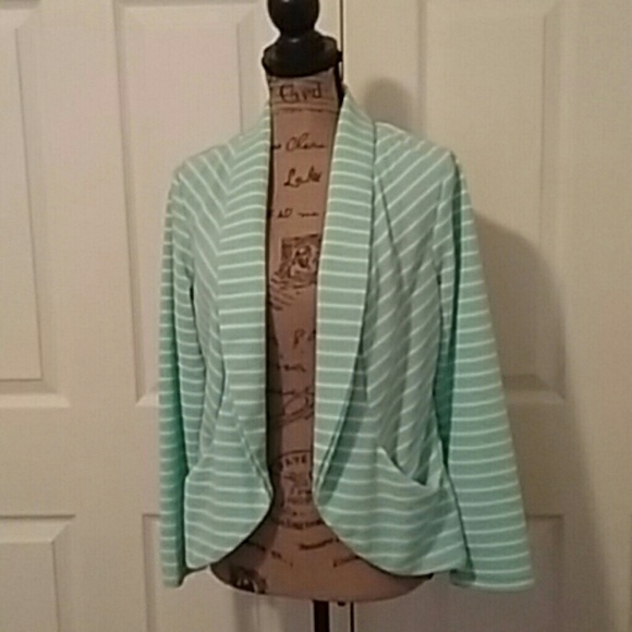 Tops - Bundle 3 for $20 🛒 | Open Front Round Gem Jacket